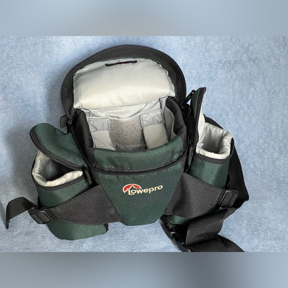 Lowepro Off Trail 1 camera bag - Picture 3 of 8